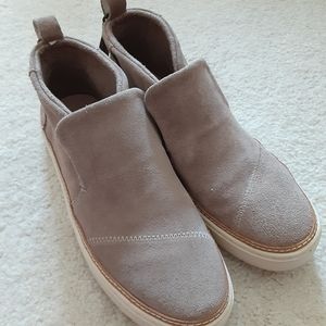 TOMS leather paxton slip-on